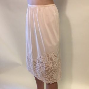 Vanity Fair Half Slip